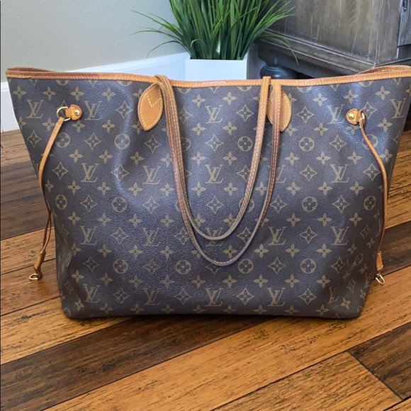 Louis Vuitton Handbags - Louis Vuitton Neverful GM